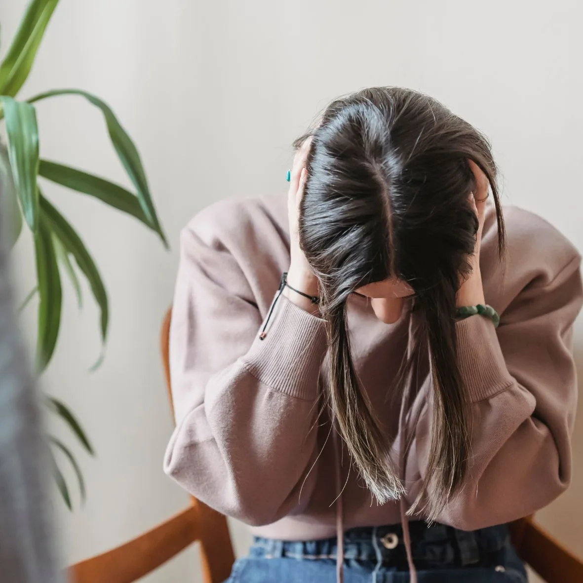 Adolescent qui écoute pas